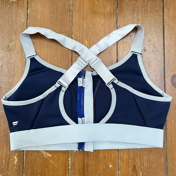 Fabletics | High Impact Sports Bra | Size M - Picture 2 of 2